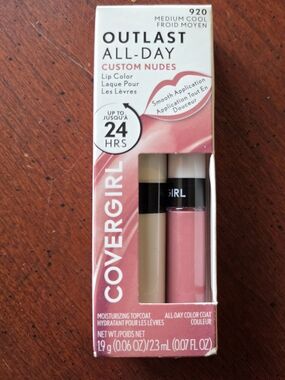 COVERGIRL Outlast All-Day Custom Nudes Lip Color Duo in Medium Cool 920 Pink